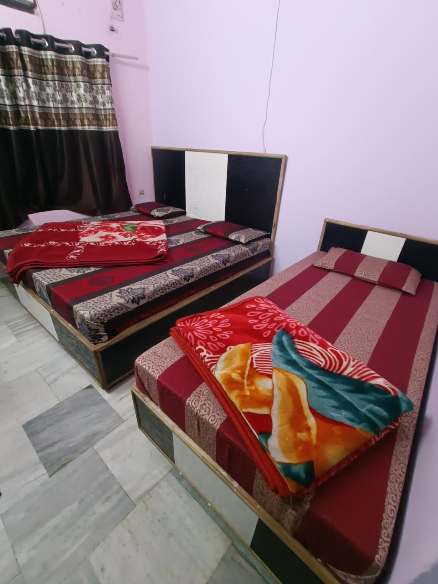 Hotel Hari Ganga - Harkipauri Road ハリドワール エクステリア 写真