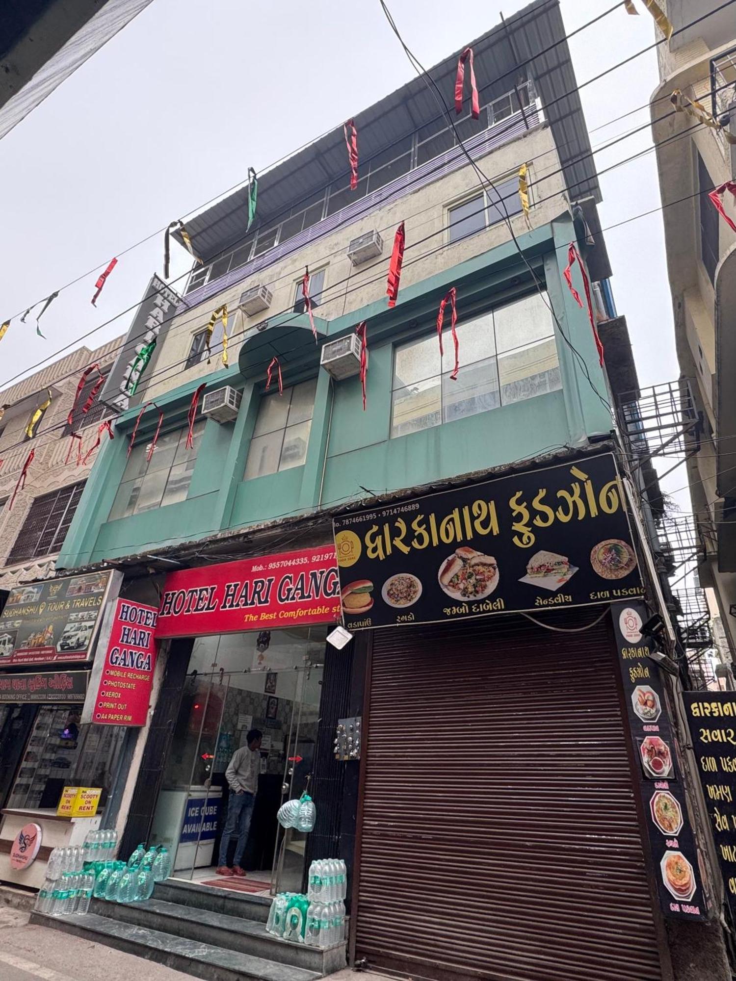 Hotel Hari Ganga - Harkipauri Road ハリドワール エクステリア 写真